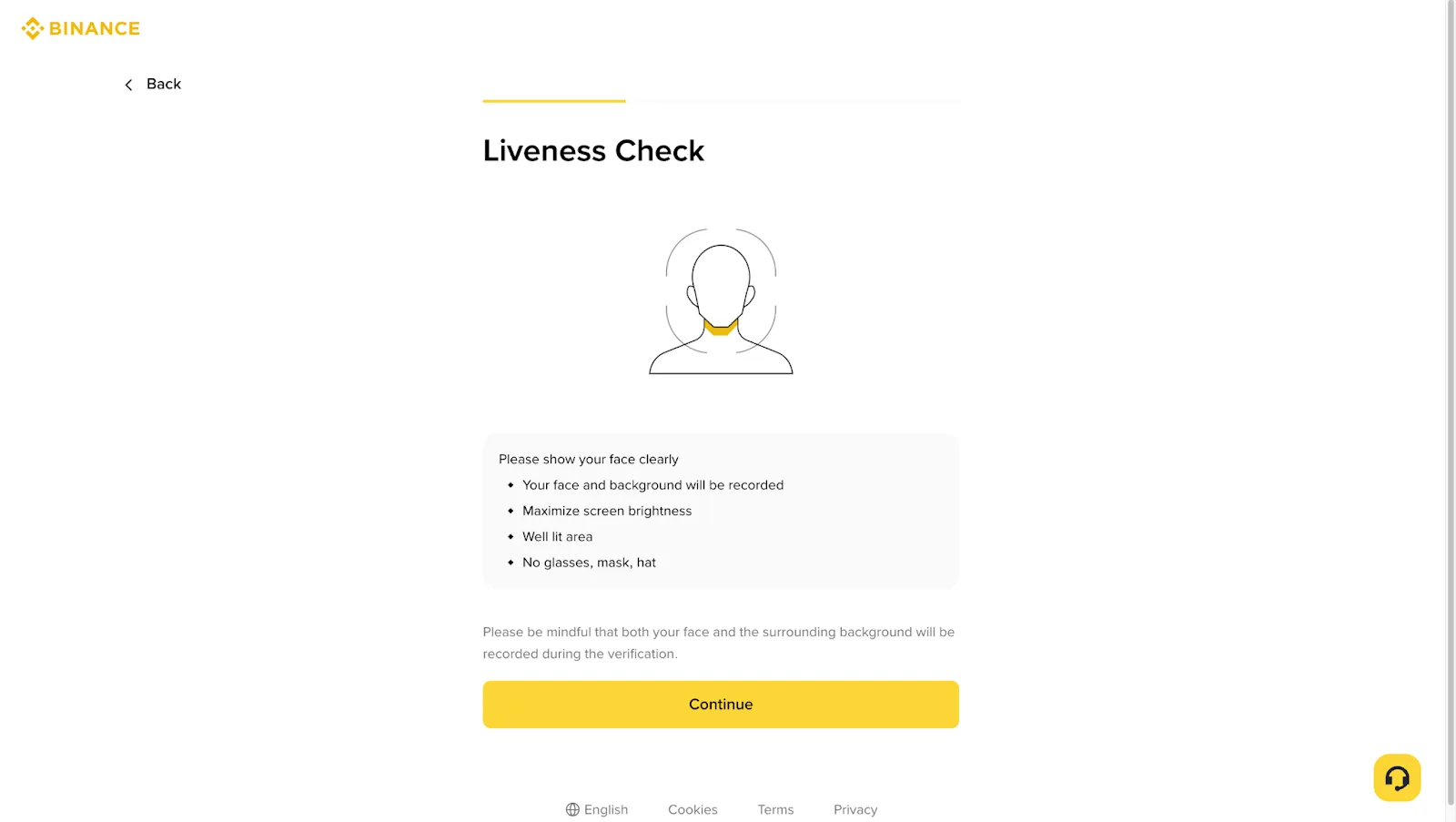 幣安 KYC 臉部活體驗證頁,提示需臉部清晰、提高螢幕亮度、光線充足,且不戴眼鏡、口罩或帽子